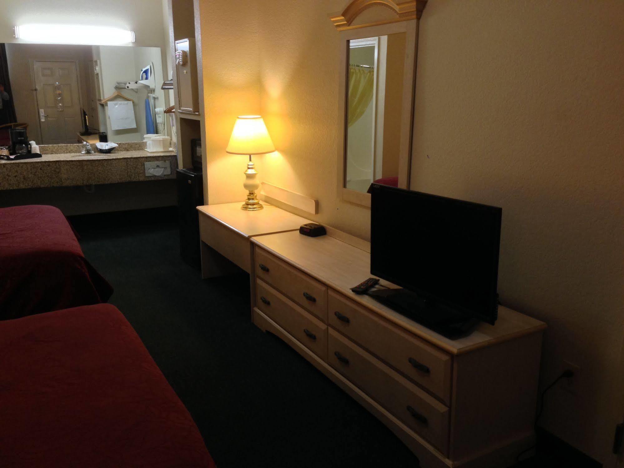 Magnolia Inn Of Biloxi,Ocean Springs,Pascagoula & ゴウチェイ  エクステリア 写真