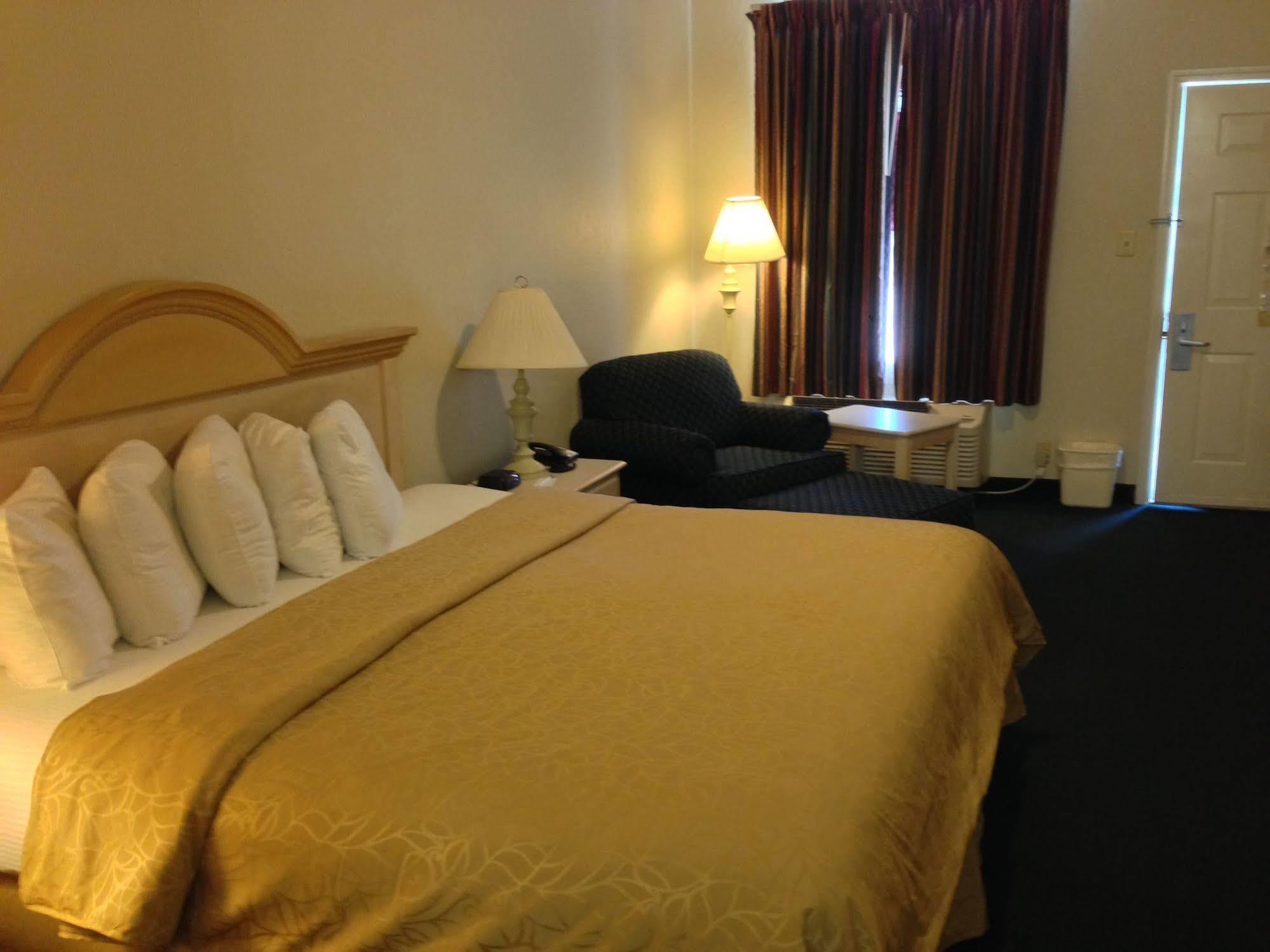 Magnolia Inn Of Biloxi,Ocean Springs,Pascagoula & ゴウチェイ  エクステリア 写真